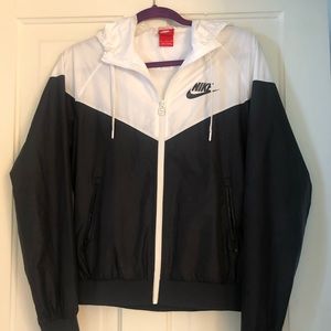 NIKE ✨ Track windbreaker jacket with hood